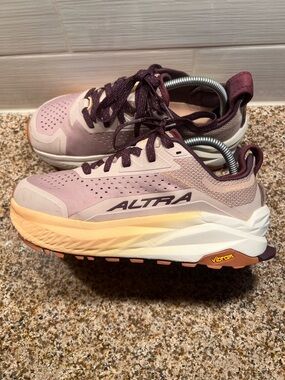 Altra Women's Pink and Purple Gradient Trail Runners